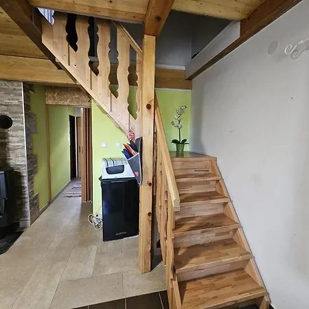 Semesterbostad Koliba Japa