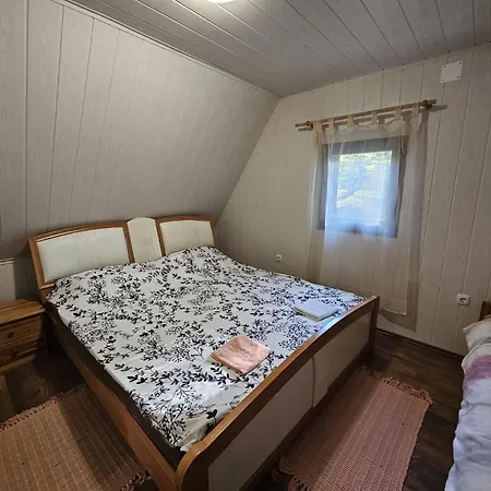 Koliba Japa Semesterbostad Delnice